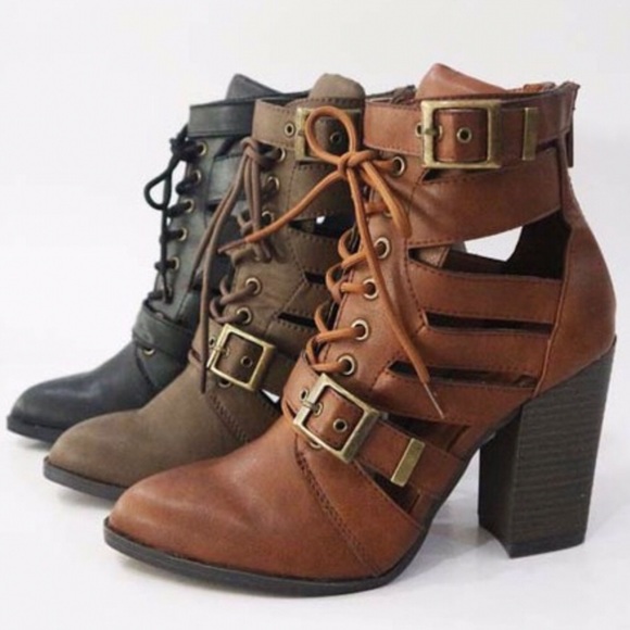 Boho Cut-Out Lace Up Ankle Booties - Picture 4 of 4